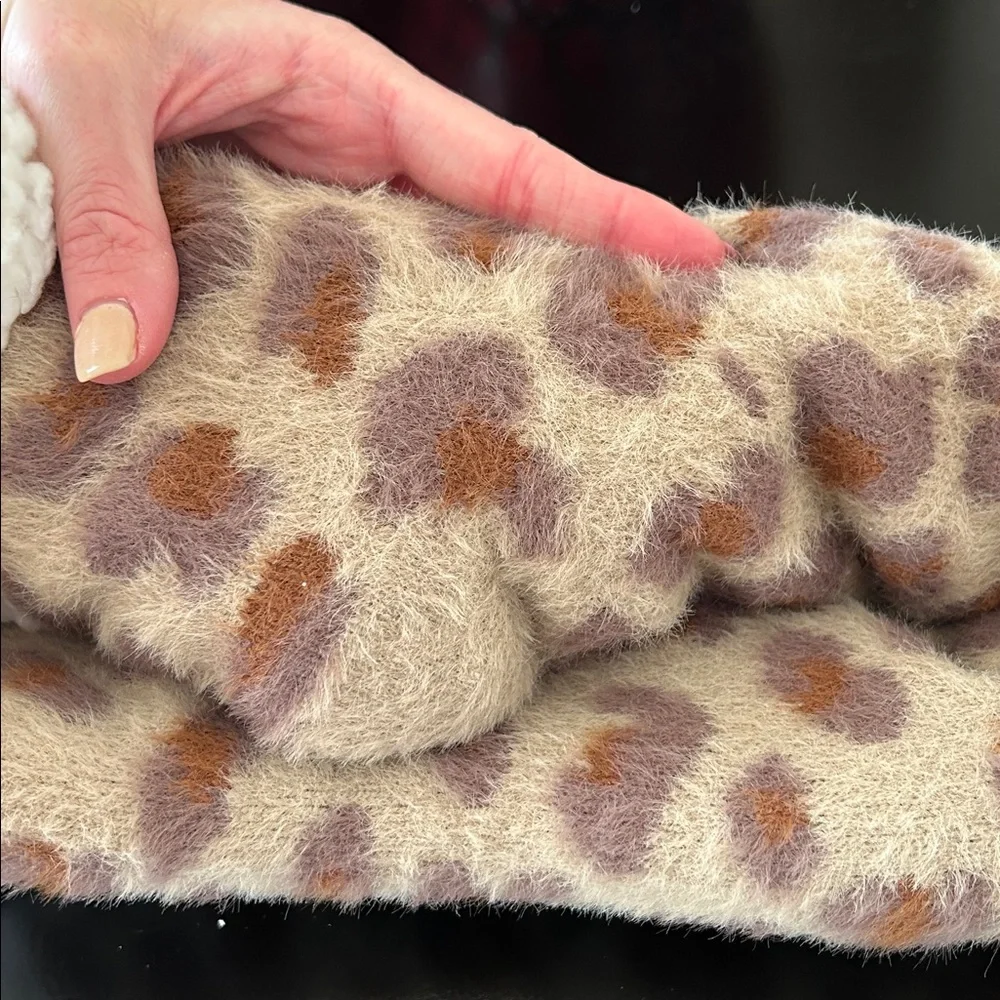 Rachel Zoe Leopard Print Sherpa Slipper Socks